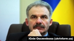 «Лавра належить державі і держава дає можливість служити в ній, це її вибір», – нагадав Віктор Єленський