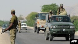 آرشیف - شماری از عساکر پاکستان