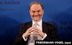 Професор європейських досліджень Оксфордського університету Тімоті Еш