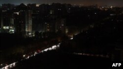 Украинада 9 миллиондой адам жарыксыз калды. Киев.