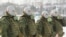 Военнослужащие, призванные в рамках частичной мобилизации. Иллюстративный кадр.