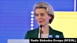 «Ми тут разом, щоб показати, що ЄС підтримує Україну, як ніколи», – заявила президентка ЄК