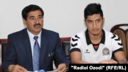 Муҳаммадюсуф Коргар (аз чап) ва Зоҳиб Ислом Амирӣ