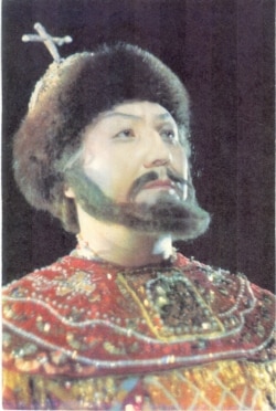 Болот Миңжылкыев Борис Годуновдун ролунда.