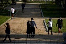 Прогулка в мадридском парке