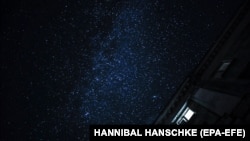 За його словами, попереду потепління, і «це має нам усім трошки допомогти»