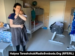 Тетяна зі своїм малюком