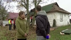 Подготовить к зиме. В Украине волонтеры помогают ремонтировать разрушенные войной дома