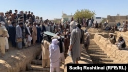 محل خاکسپاری قربانیان رویداد خونین ولایت کندهار.