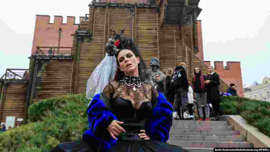 Парад розпочався біля пам&#39;ятника Ярославу Мудрому поруч із Золотими воротами