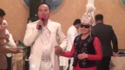 Көзү азиз Айнагүл ырдай баштады