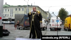 Сьпявае Аляксей Сідарцоў