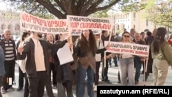 Արցախցիների ակցիան Կառավարության շենքի դիմաց, Երևան, 3-ը ապրիլի, 2025թ.