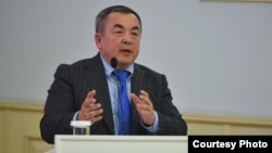 Тенгиз Болтурук.