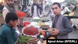  گوشه یی از یک بازار در ولایت کندز