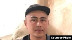  Блогер Отабек Саттори.