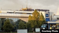 “Ош” эл аралык аэропорту шамаалдан жабыркагандан кийин. 18-май, 2022-жыл.