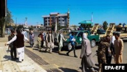 تدابیرشدید امنیتی در اطراف محل برگزاری جرگه گرفته شده است و خبرنگاران نیز اجازه ورود نیافته اند.