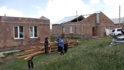 Քամուց տուժած շիրակցի ընտանիքները կառավարությունից վնասի փոխհատուցում են ակնկալում