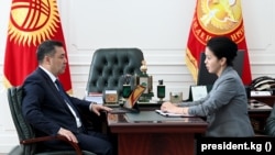 Президент Садыр Жапаров акыйкатчы Атыр Абдрахматованы кабыл алды.