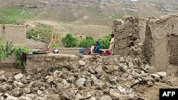 یک خانه که در اثر سیلاب در بادغیس ویران شده است