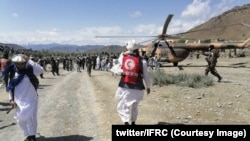 In Paktika, home and abroad aid has been provided to the quake victims
2022.06.23
پکتيکا کې له زلزله ځپلو سره پر کور دننه او بهر مرستې