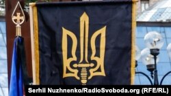 За повідомленнями, Джонатан Ценг служив у складі 49-го окремого стрілецького батальйону «Карпатська Січ»