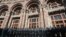 Armenia - Riot police guard the building of the Armenian prime minister's office during a cabinet meeting in Yerevan, May 13, 2022.