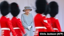 Елизавета II