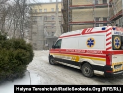 Швидкі допомоги щогодини привозять маленьких пацієнтів