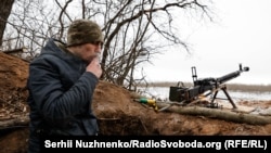 Український військовий поблизу Соледара, однієї з найгарячіших точок війни, січень 2023 року