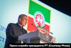 Рустам Минниханов