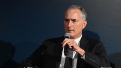 Լուիս Բոնոն այսօր ժամանում է Երևան