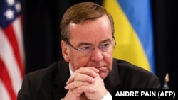 Борис Пісторіус зауважив, що Берлін не буде проти початку тренувань українських військових на танках Leopard