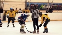 Нарын: Эл аралык мелдешке аттанган жаш хоккейчилер 