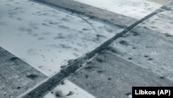 У НАТО фіксують, що Росія надсилає «більше військ, більше зброї»