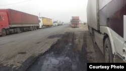 Кыргыз-өзбек чек арасы. Кызыл-Кыя. Кезекте турган фуралар. 2023-жылдын 30-январы.