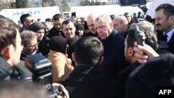 Эрдоган зилзаладан жапа чеккен Кахраманмараш шаарында. 8-февраль 2023-жыл