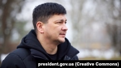 За його словами, місто атакували дві керовані авіабомби 