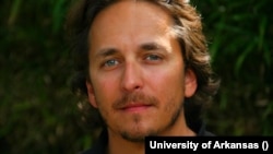 Загиблий на Київщині американський журналіст Брент Рено