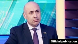 Азер Бадамов.