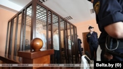 "Палітычны" працэс па справе "аб спробе захопу ўлады" над Аляксандрам Фядутам, Рыгорам Кастусёвым і Юрасём Зенковічам. Архіўнае фота