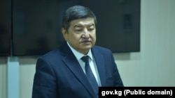 Акылбек Жапаров.