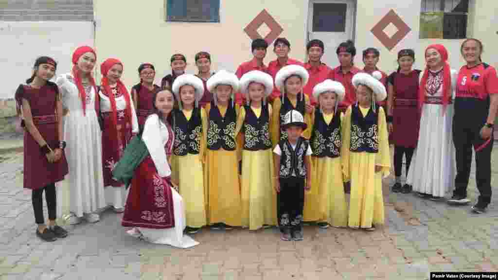 Вандык жаштар, балдар.