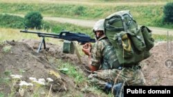 Azerbaýjan 13-nji sentýabrda bolan çaknyşyklarda 50 esgerini ýitirendigini, Ermenistan azyndan 49 esgeriniň öldürilendigini aýtdy.
