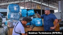 "Дордой" базарынан Орусияга, Казакстанга товар салган ишкерлер, 2022-жыл. 
