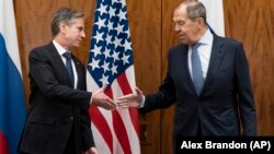 АКШнын мамлекеттик катчысы Энтони Блинкен менен Орусиянын тышкы иштер министри Сергей Лавров 21-январда Женевада жолугуп, Украинадагы кризисти талкуулашты. 