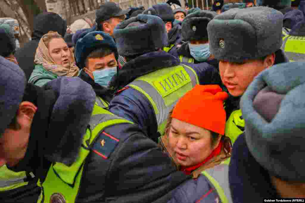 Жакында Темиров жемкорлук тууралуу, Улуттук коопсуздук боюнча мамлекеттик комитеттин төрагасы Камчыбек Ташиевдин аты аталган иликтөөсүн жарыялаган. Ташиев 23-январда маалымат жыйын уюштуруп, мамлекетке зыян келтирбегенин жана коррупцияга аралашпаганын айтты. 