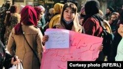 پس از تسلط طالبان بر افغانستان، زنان افغان بارها برای به دست آوردن حقوق‌شان تظاهرات کردند.