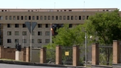 Այսօր 4 -րդ անգամն էր, որ ծնողները հավաքվել էին Պաշտպանության նախարարության մոտ։